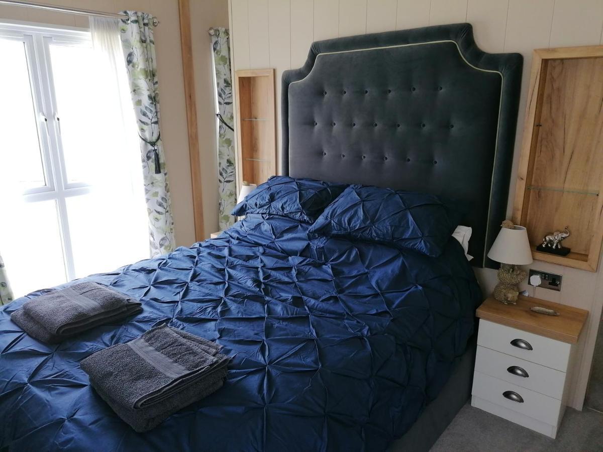 Luxury Lodge On Edge Of New Forest And 800M From Sea Entertainment And Leisure Passes Included Мілфорд-он-Сі Екстер'єр фото
